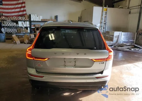 2018 Volvo Xc60 T5 Momentum from USA, damaged, VIN YV4102RK5J1066976